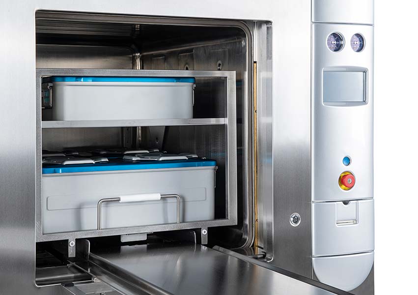 Laboklav 66xx laboratory autoclave with a chamber volume of up to 897 liters, rectangular chamber.